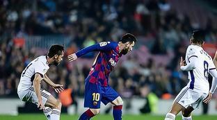 凭借精准的 凭借精准的